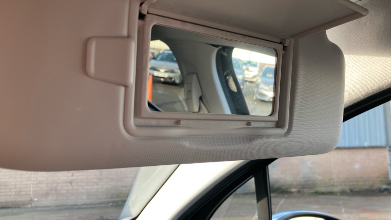 Peugeot 208 1.2 PureTech 82 Tech Edition 5dr [Start Stop] Petrol Hatchback